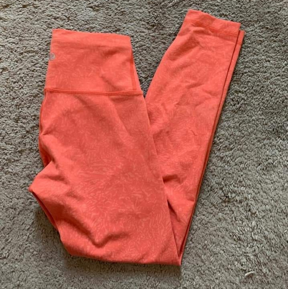 Lululemon Wunder train 25" leggings size 4, high rise